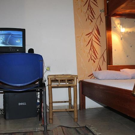 Tash Inn Hostel Belgrado Esterno foto
