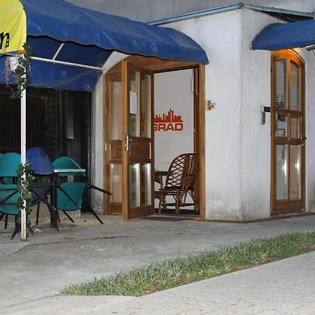 Tash Inn Hostel Belgrado Esterno foto
